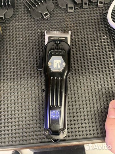 Машинка для стрижки волос профессиональная