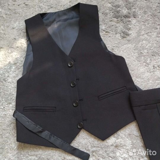 Школьный костюм для мальчика 116-122 чёрный