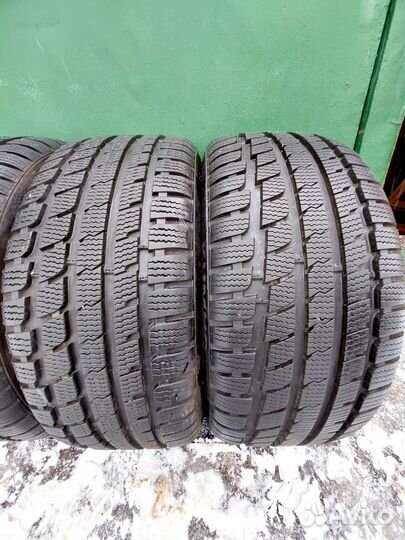 Kumho WinterCraft KW27 245/45 R18 100V