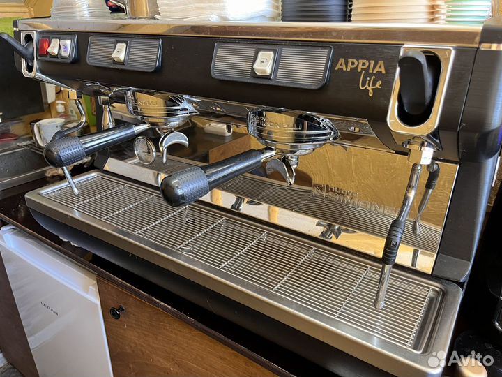 Кофемашина nuova simonelli appia life 2gr s
