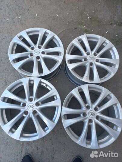 Диски R18 5x114.3 Nissan оригинал