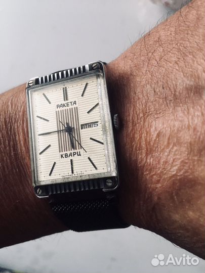 Часы Ракета кварц СССР состояние