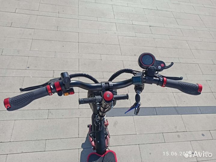 Самокат взрослый электрический kugoo g1