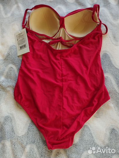 Купальник женский, слитный. 46р.красный