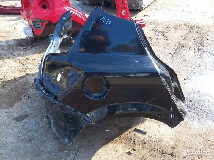 Заднее правое крыло четверть Опель Астра Н хэтчбек