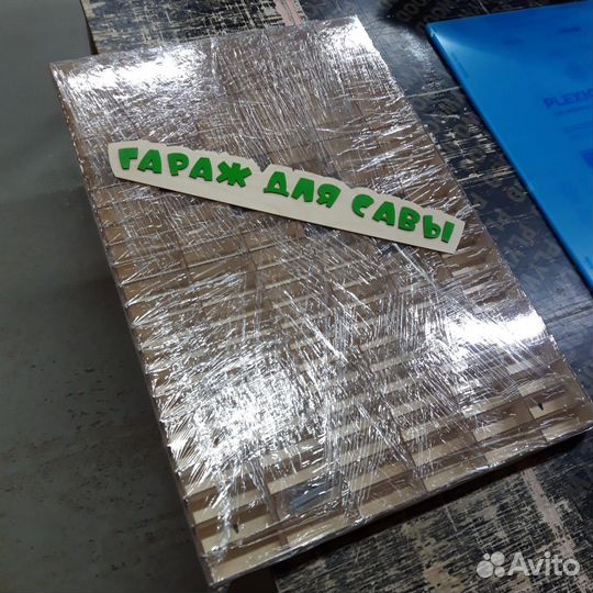 Полка для машинок Хот Вилс с надписью