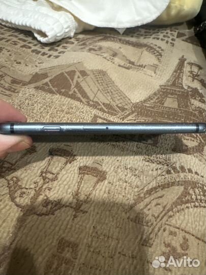 iPhone 8, 64 ГБ