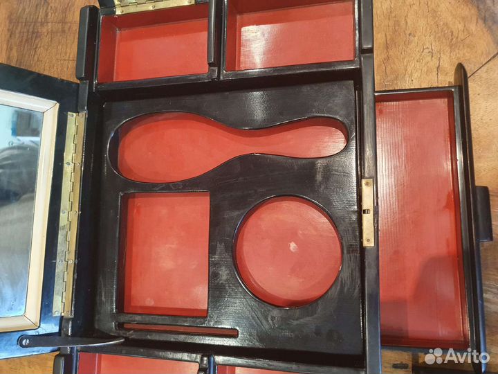 Старинная шкатулка