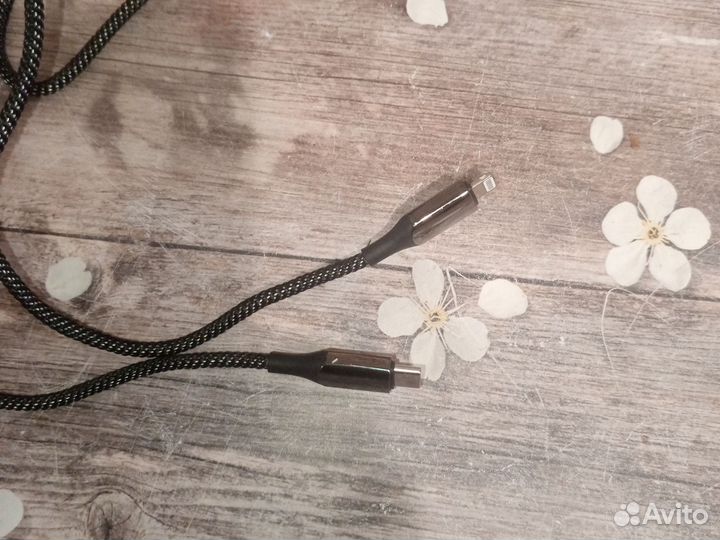 Продам зарядный кабель для телефона. Новый