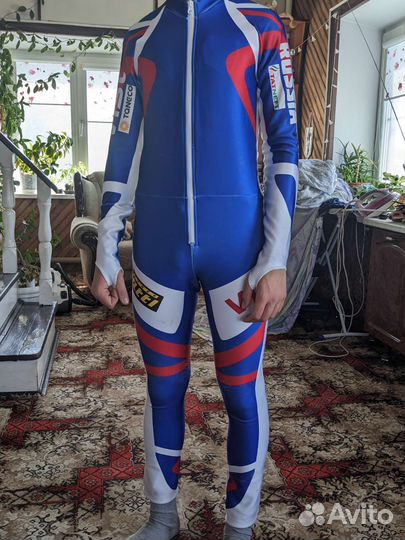 Горнолыжные Спусковые комбинезоны