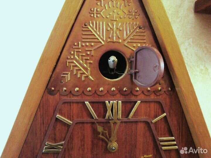 Часы с кукушкой механические