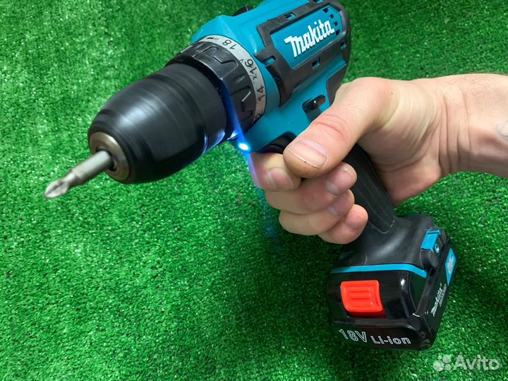 Шуруповерт makita