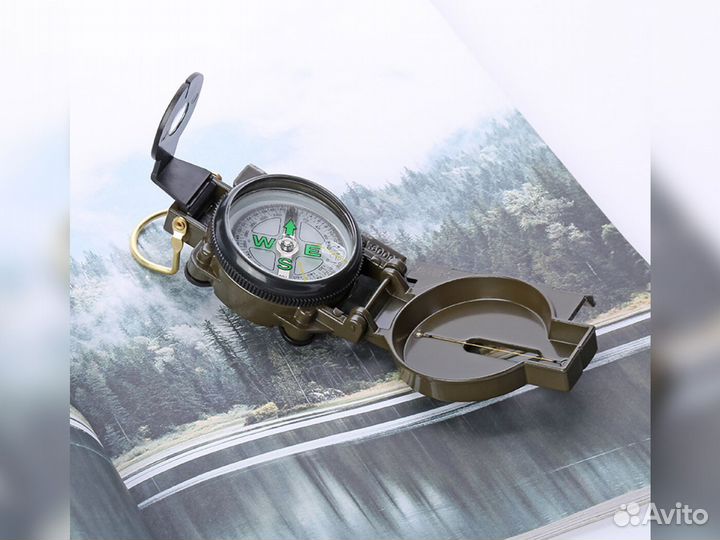 Туристичесикй жидкостный компас