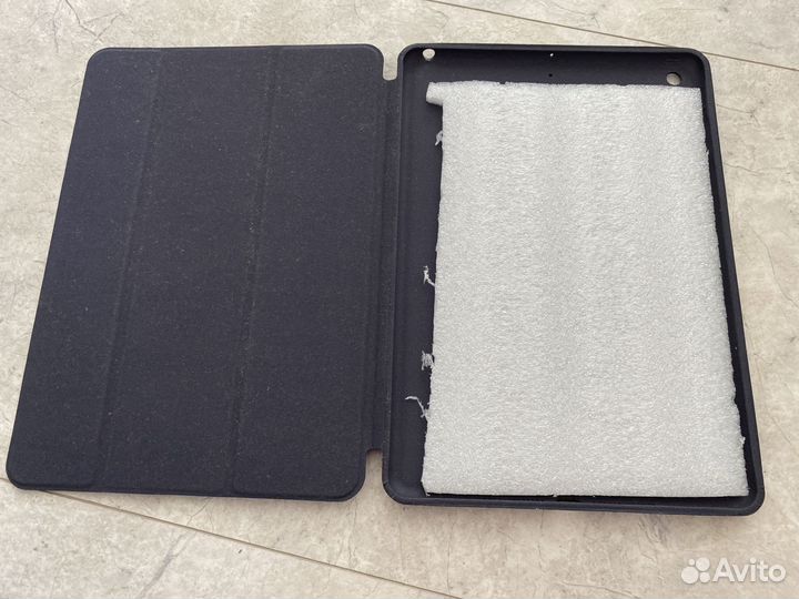 Чехол для iPad 10.2