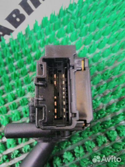 Подрулевой переключатель дворников Toyota Avensis