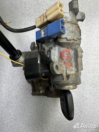Замок зажигания со вставками (к-кт) Toyota Vista