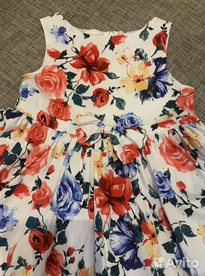 Платье 98-116 см нарядное яркое с цветами