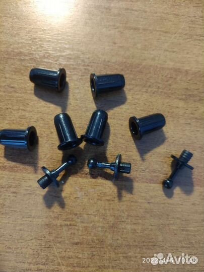 Крепление для акустических грилей (сеток) колонок