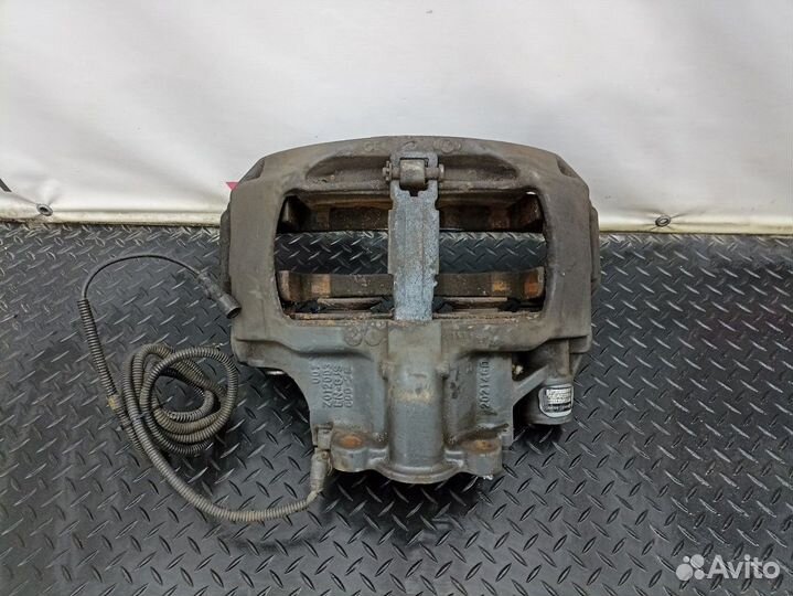 Суппорт передний левый