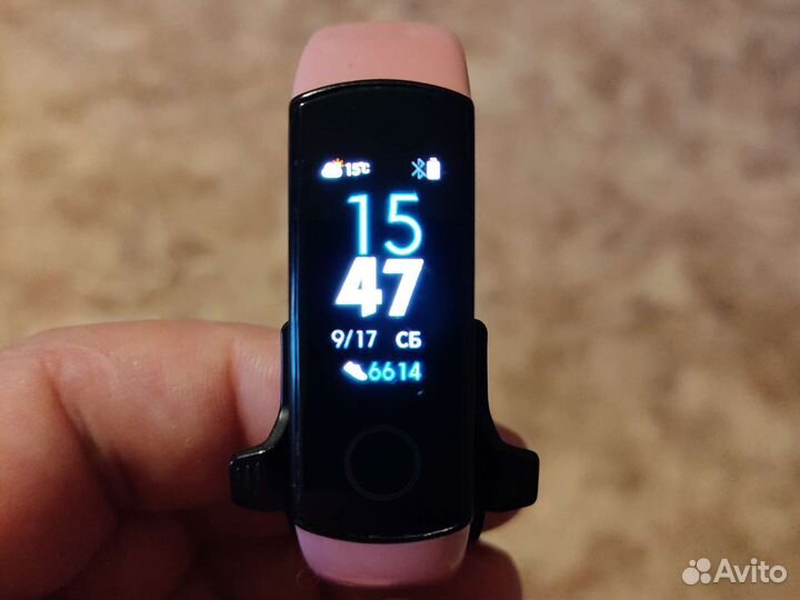 Фитнес браслет honor band 4