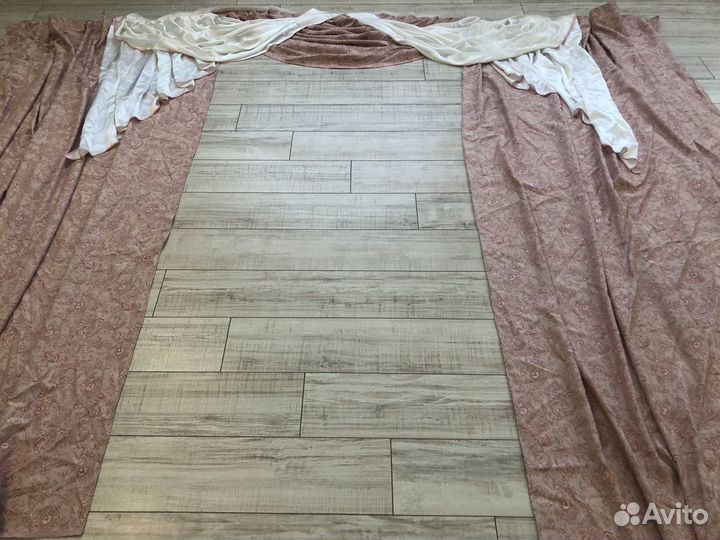 Шторы, ламбрекен и покрывало