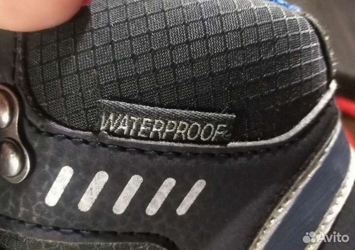 Ботинки (кроссовки)