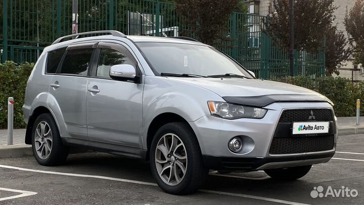 Mitsubishi Outlander 2.0 CVT, 2011, 182 948 км