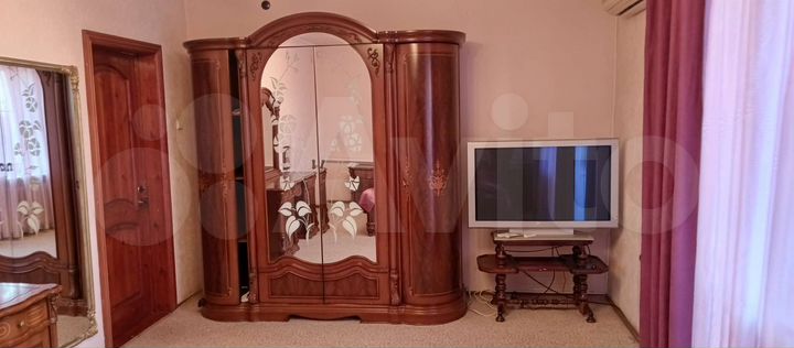 Дом 280 м² на участке 15 сот.