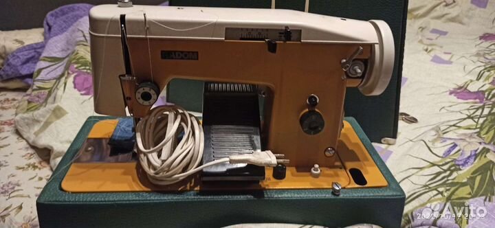 Швейная машинка