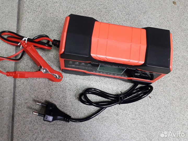 Зарядное устройство для автомобиля QiDA