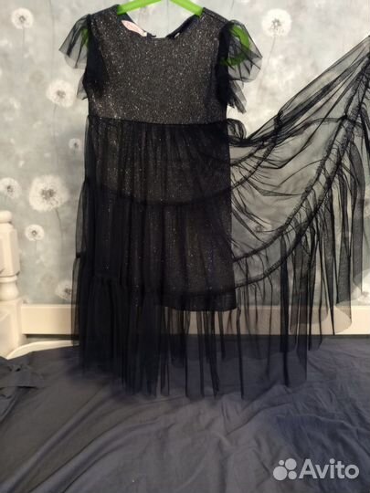Платье праздничное