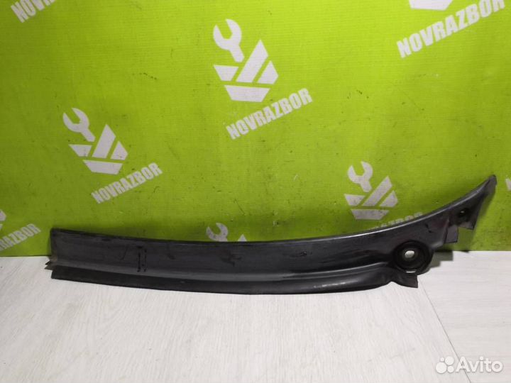 Решетка стеклоочистителя Фольксваген Пассат Б3