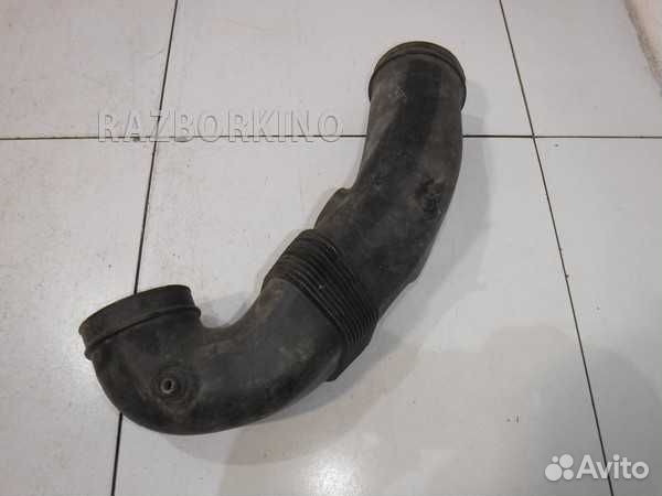 Патрубок воздушного фильтра Audi A8 D3 4E