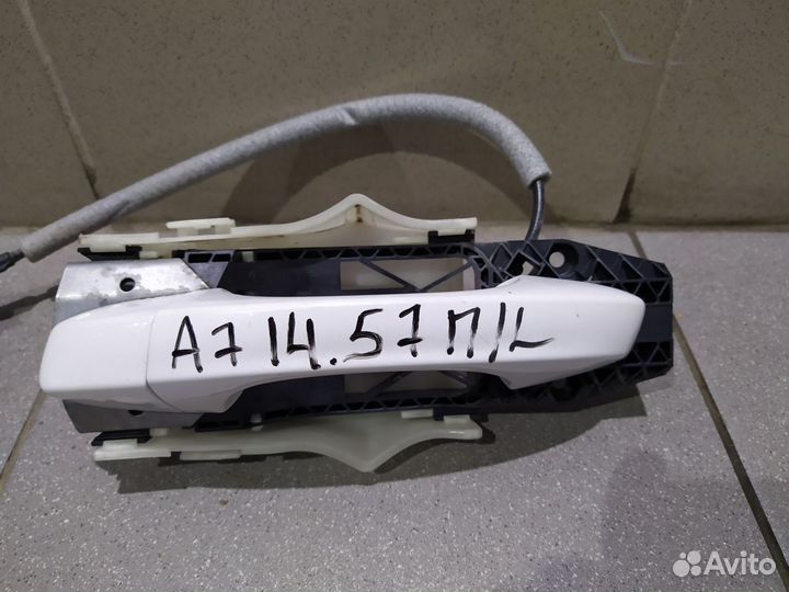 Ручка двери. Замок двери. Шкода октавия А 7