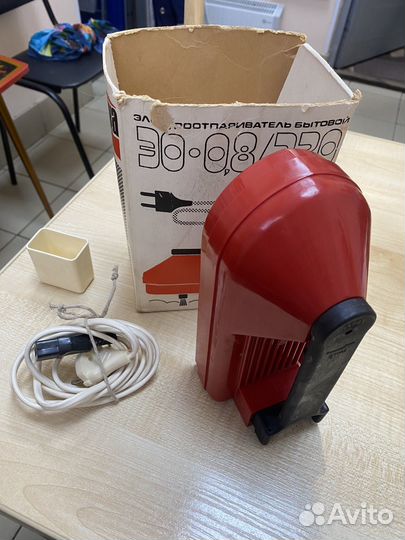 Утюг- электроотрартватель СССР