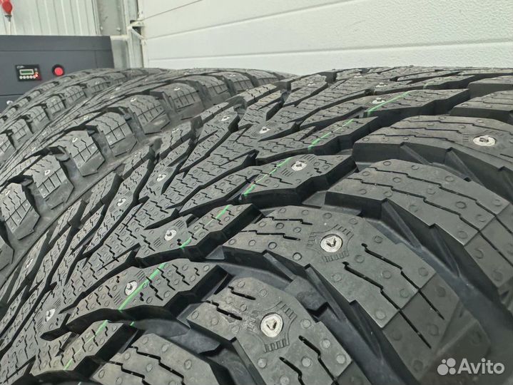 Nokian Tyres Hakkapeliitta 9 SUV 275/50 R21 112T