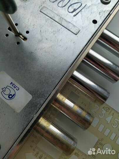 Замок врезной Mottura Италия и Цепочка для двери