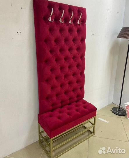 Кровать двухспальная с мягким изголовьем