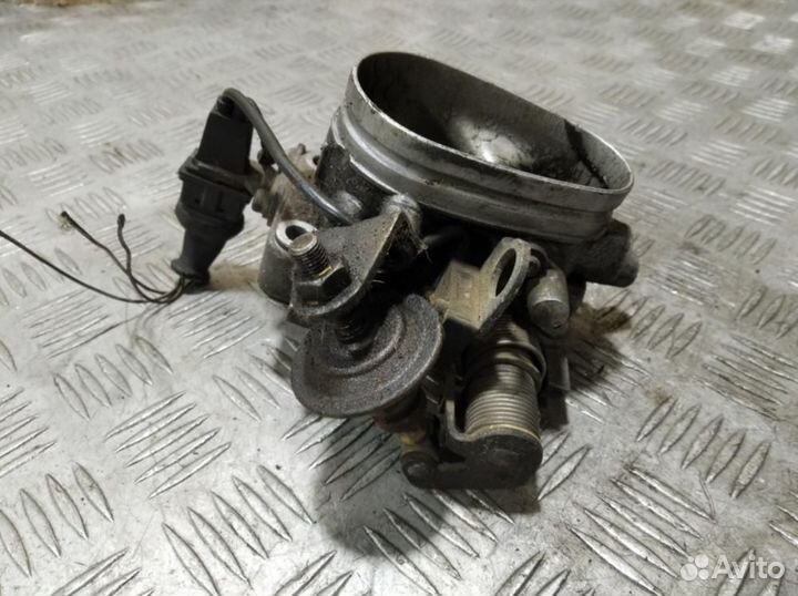 Заслонка дроссельная механическая Audi 80/90 1986