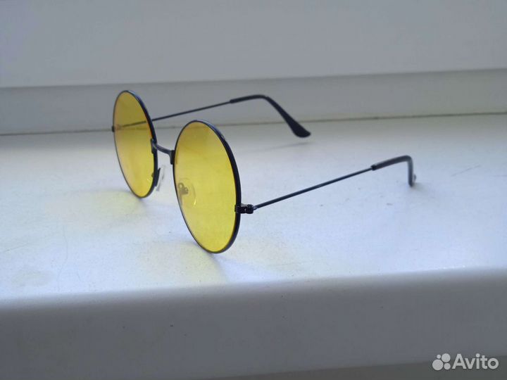 Очки с желтыми линзами