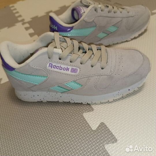 Кроссовки reebok женские