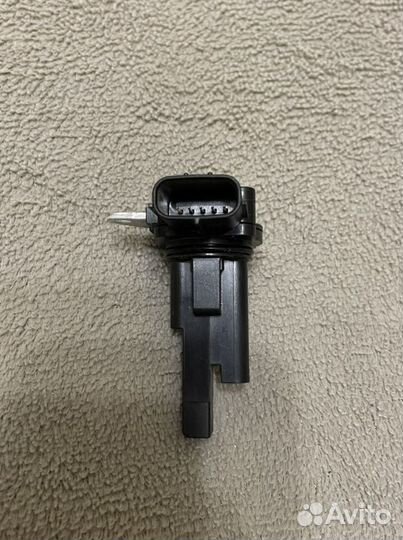 22204-0V020 Toyota Расходомер воздуха (массметр)