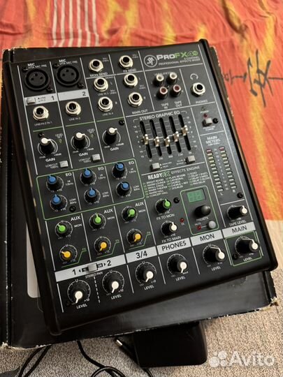 Микшерный пульт mackie profx 4 v2