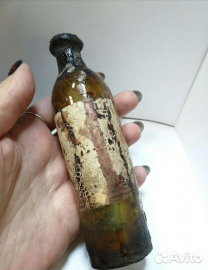 Старинная бутылка