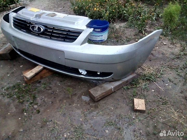 Передний бампер лада приора 1 с туман. (Оригинал)