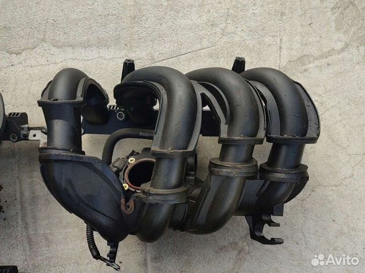 Впускной коллектор Ford Focus 2 2007-2011