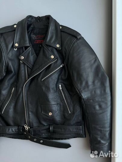 Мужская кожаная косуха с защитными вставками