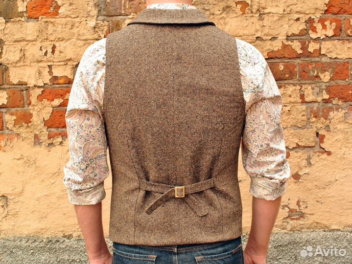 Твидовый жилет