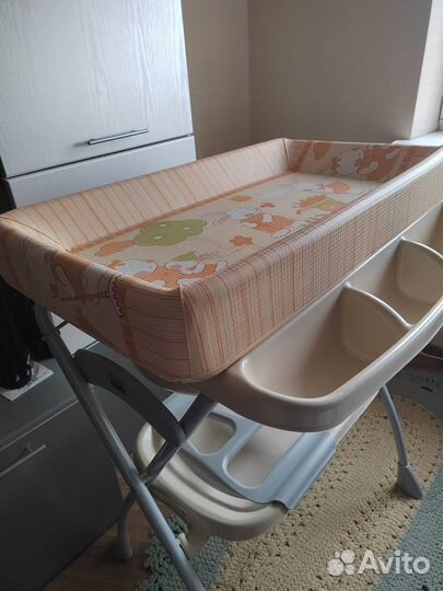 Пеленальный столик с ванночкой CAM