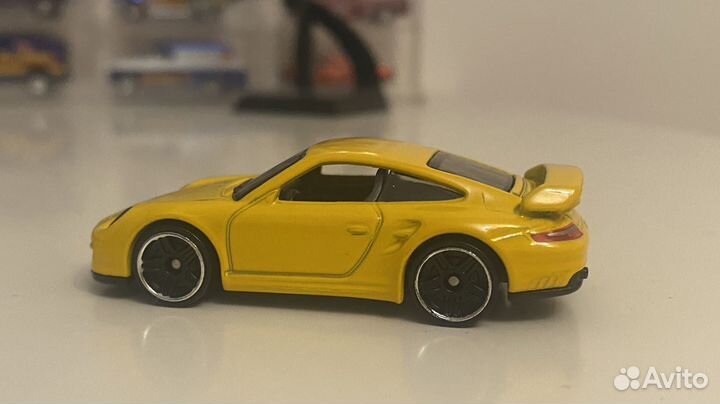 Hot Wheels Porsche 911 GT2